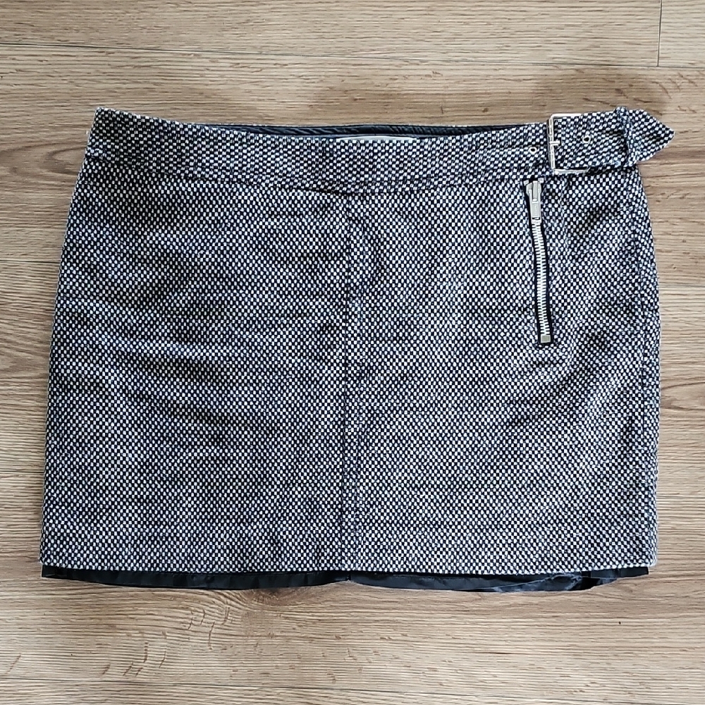 Tommy Hilfiger Black and White Mini Skirt, Size 16